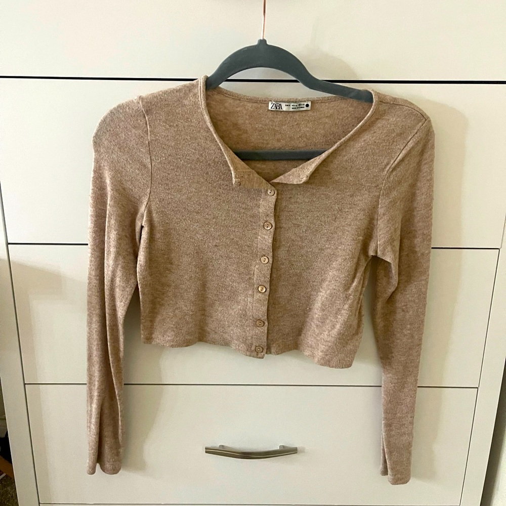 light pink cropped long sleeve button up from Zara